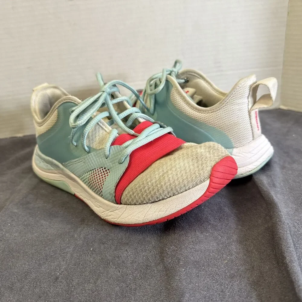 Under Armour Charged Breathe Training Shoes Sneakers Womens Size 8